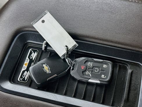 Used 2017 Chevrolet Suburban Premier AWD/4WD image 26