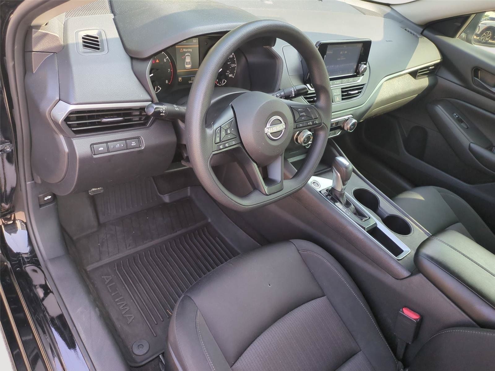 Used 2024 Nissan Altima 2.5 S FWD image 4