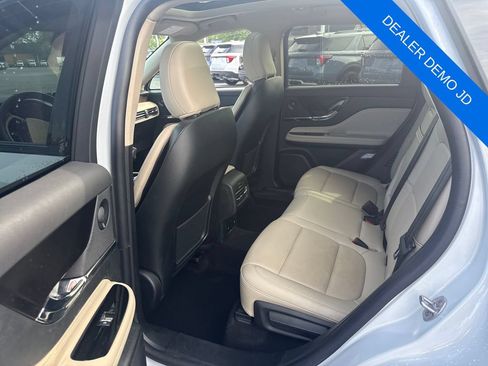 Used 2025 Lincoln Corsair Reserve w/ Equipment Group 202A AWD/4WD image 11