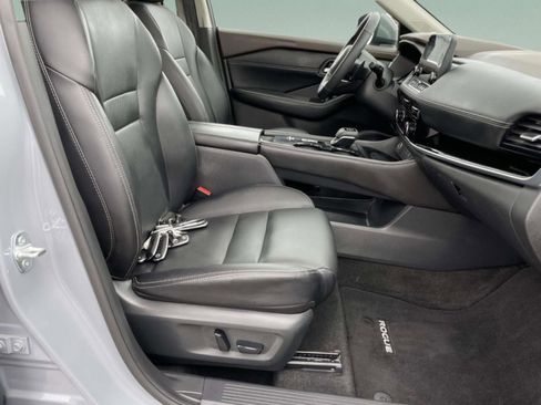 Used 2023 Nissan Rogue SL w/ SL Premium Package FWD image 19