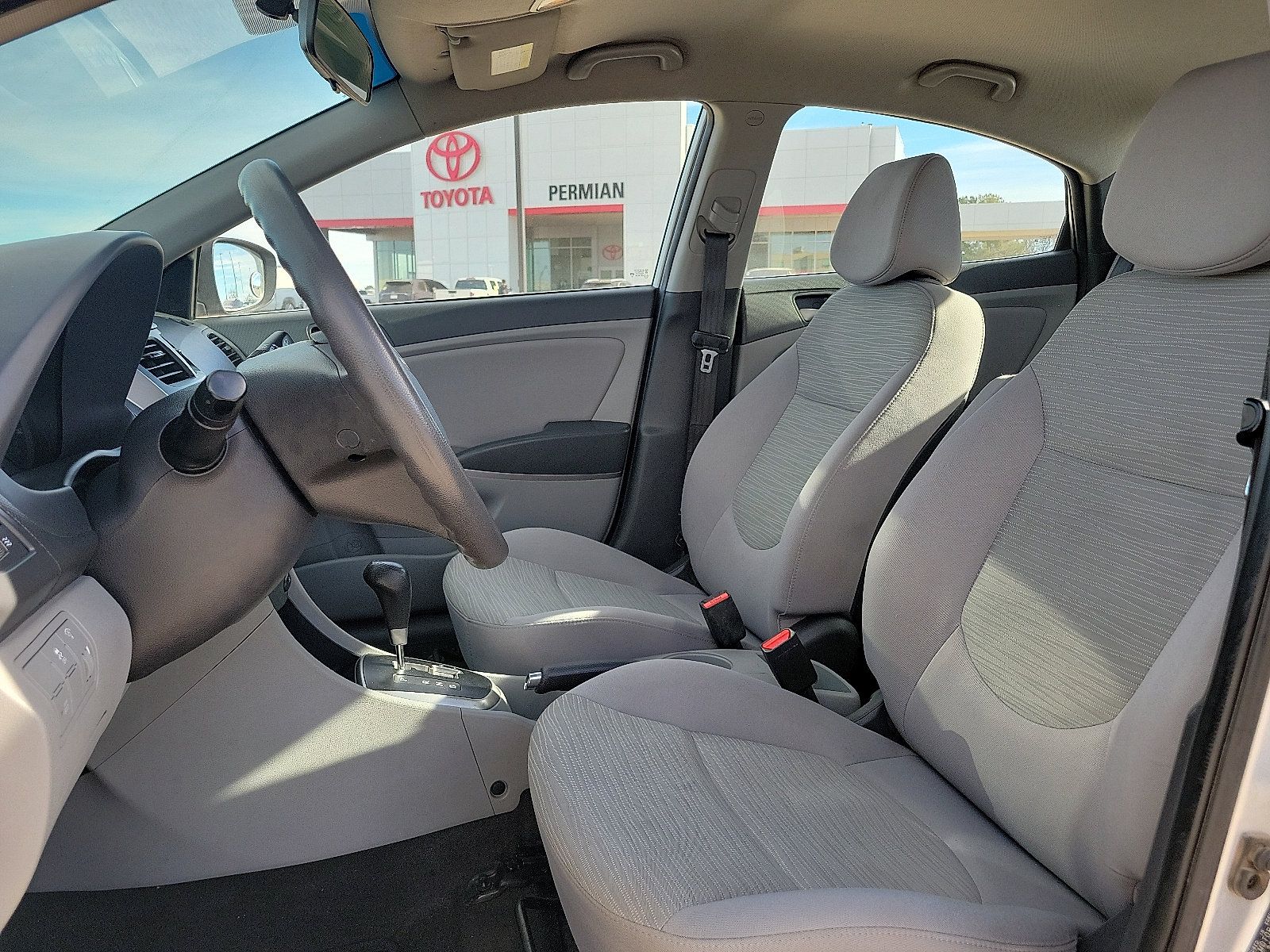 Used 2017 Hyundai Accent SE FWD image 11