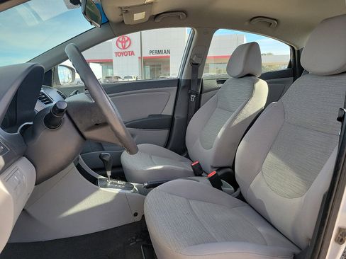 Used 2017 Hyundai Accent SE image 11