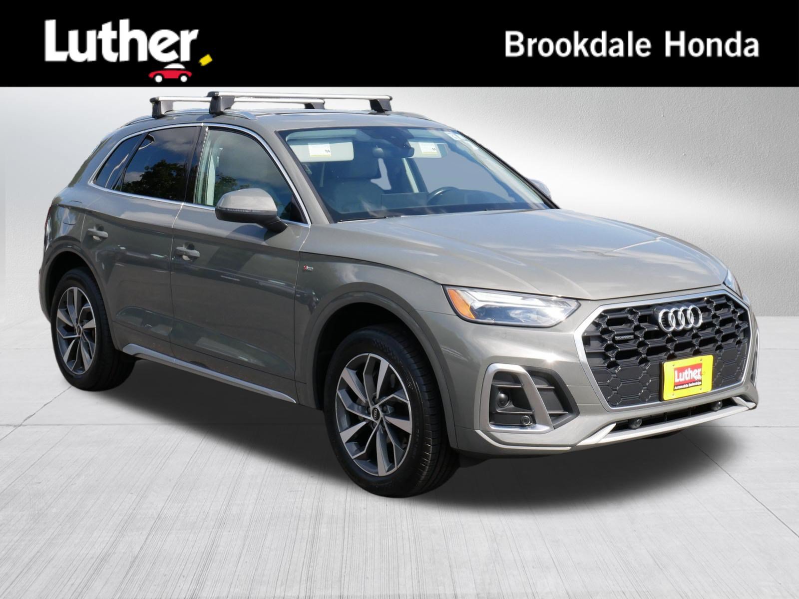 Used 2023 Audi Q5 2.0T Premium w/ Convenience Package AWD/4WD image 1