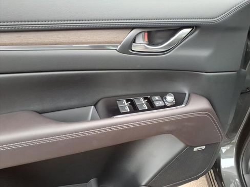 New 2025 MAZDA CX-5 Signature image 11