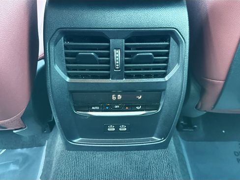 Used 2025 BMW 430i w/ Parking Assistance Package image 19
