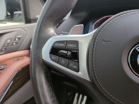 Used 2019 BMW X5 xDrive50i w/ M Sport Package image 19