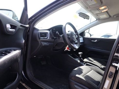Used 2022 Kia Rio LX image 15
