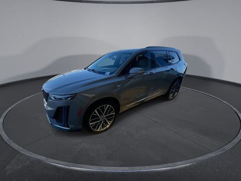 Used 2023 Cadillac XT6 Sport w/ Platinum Package image 4