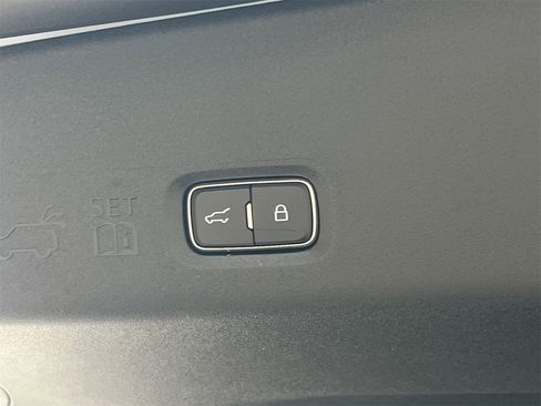 New 2025 Ford Expedition Platinum w/ Stealth Performance Package image 25