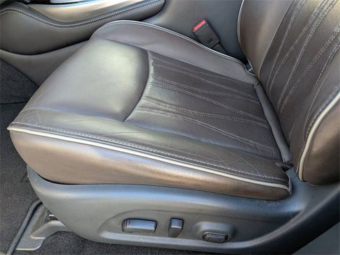 Used 2019 INFINITI QX60 Luxe w/ Sensory Package image 22