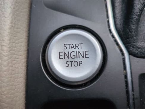 Used 2022 Volkswagen Atlas SE image 36