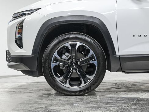 Used 2025 Chevrolet Equinox LT w/ Convenience Package II FWD image 3