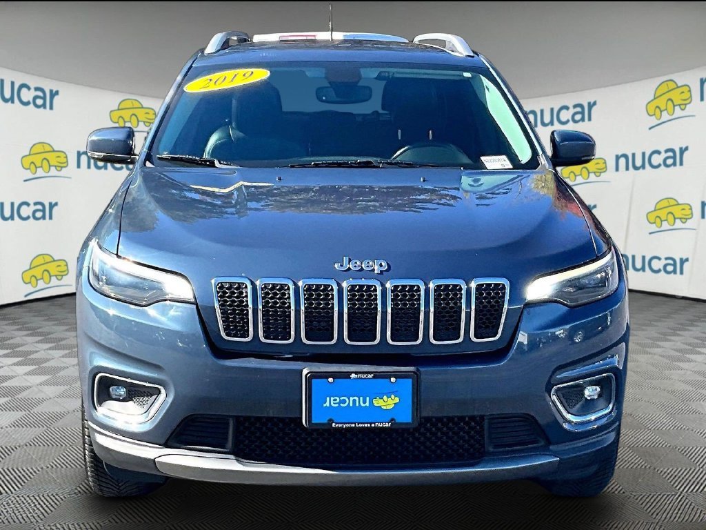 Used 2019 Jeep Cherokee Limited AWD/4WD image 2
