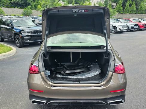 New 2026 Mercedes-Benz E 450 4MATIC Sedan image 8