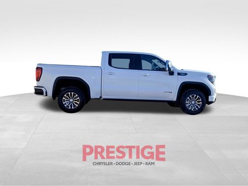 Used 2023 GMC Sierra 1500 AT4 w/ AT4 Premium Package AWD/4WD image 7
