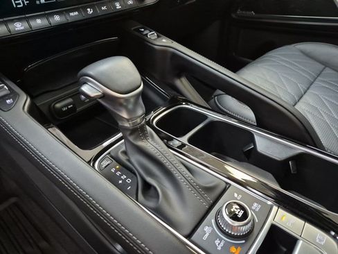 Certified 2024 Kia Telluride SX Prestige X-Line AWD/4WD image 25