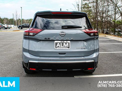 Used 2024 Nissan Rogue Platinum w/ Platinum Premium Package image 10