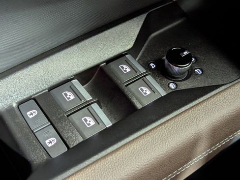 Certified 2026 Audi Q4 e-tron Premium w/ Convenience Package image 23