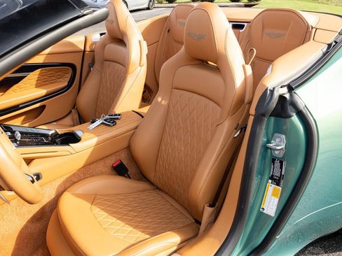 Used 2025 Aston Martin DB12 Convertible RWD image 22