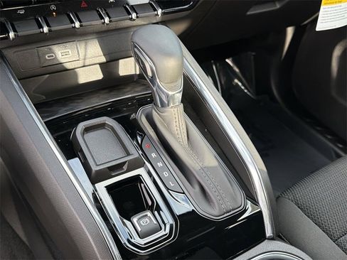 New 2026 GMC Canyon Elevation image 12