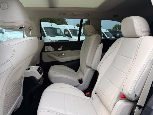New 2027 Mercedes-Benz GLS 450 4MATIC image 20