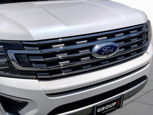 Used 2019 Ford Expedition Limited w/ Equipment Group 302A RWD image 28