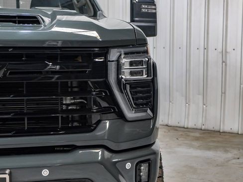 Used 2025 Chevrolet Silverado 2500 LTZ w/ LTZ Premium Texas Edition image 50