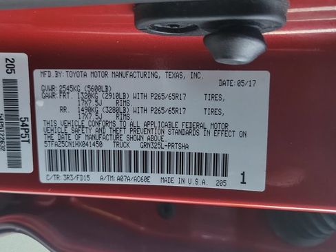Used 2017 Toyota Tacoma TRD Sport w/ Tow Package RWD image 22