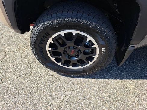 New 2026 Toyota Tacoma TRD Off-Road AWD/4WD image 14