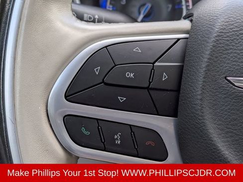 Used 2021 Chrysler Pacifica Limited w/ Premium & Safety Sphere Group AWD/4WD image 25