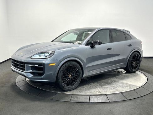 New 2026 Porsche Cayenne Coupe AWD/4WD image 1