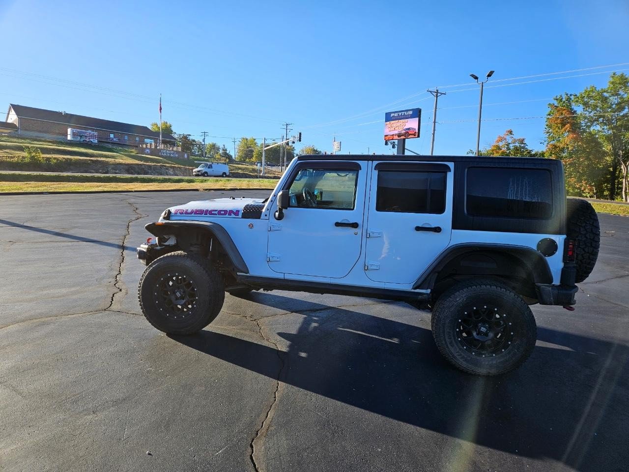 Used 2016 Jeep Wrangler Unlimited Rubicon AWD/4WD image 4