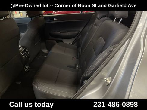 Used 2022 Kia Sportage LX AWD/4WD image 26