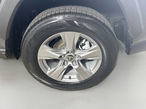 Certified 2022 Toyota RAV4 XLE w/ Convenience Package FWD image 29
