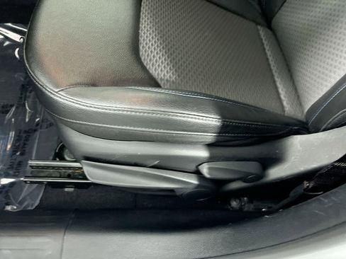 Used 2024 Jeep Compass Latitude image 13