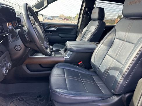 Used 2023 Chevrolet Silverado 1500 High Country w/ High Country Premium Package image 9