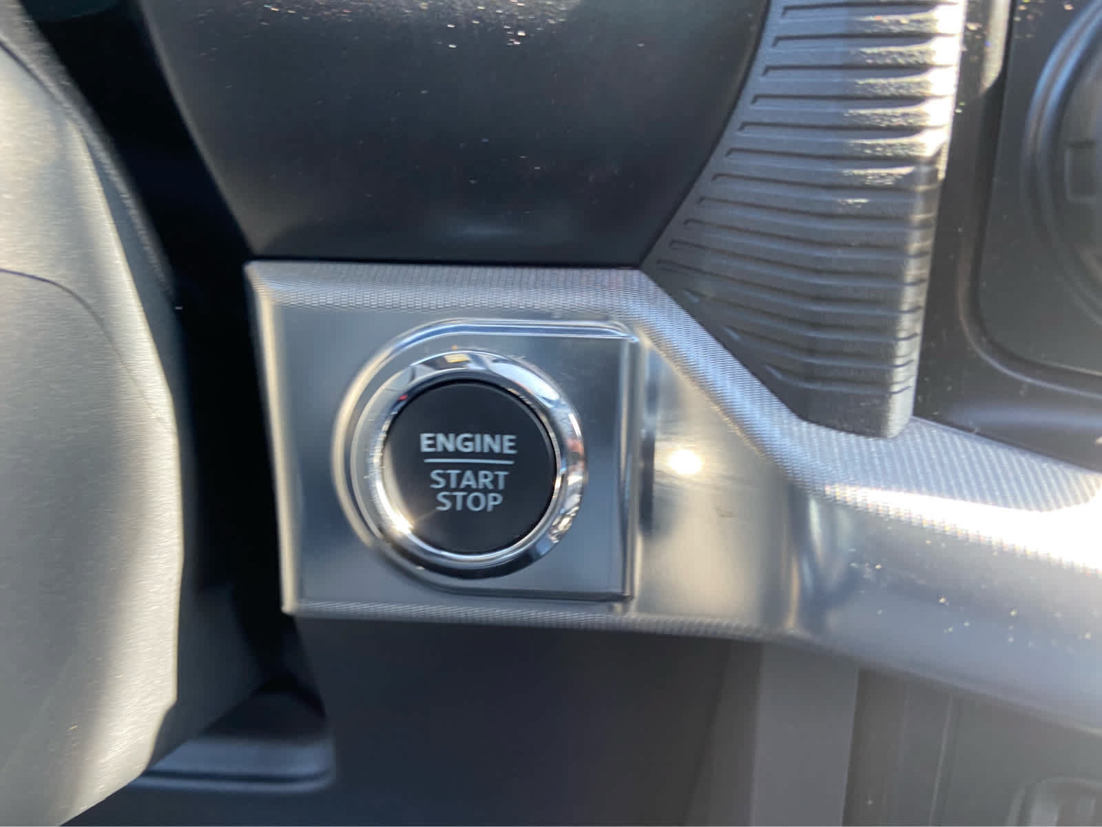 Used 2025 Ford F150 Lariat w/ Equipment Group 502A High AWD/4WD image 26