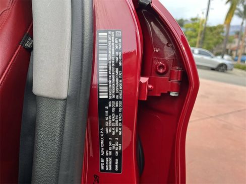 Used 2019 Alfa Romeo Stelvio image 34