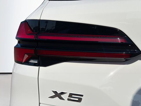 New 2026 BMW X5 sDrive40i w/ Parking Assistance Package image 10