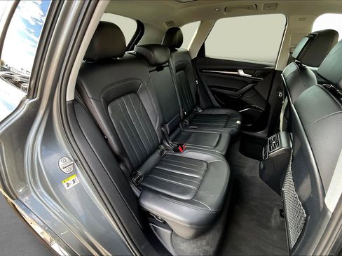 Used 2019 Audi Q5 2.0T Premium w/ Convenience Package image 27