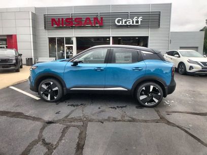 New 2025 Nissan Kicks SR w/ SR Premium Package