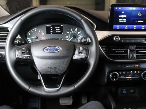 Used 2022 Ford Escape SE w/ Convenience Package FWD image 36