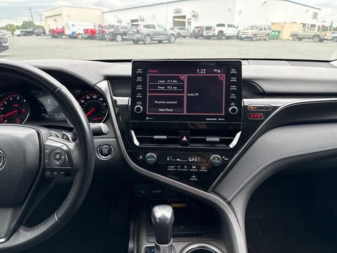 Used 2023 Toyota Camry XSE FWD image 17