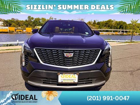 Used 2019 Cadillac XT4 Premium Luxury AWD/4WD image 2