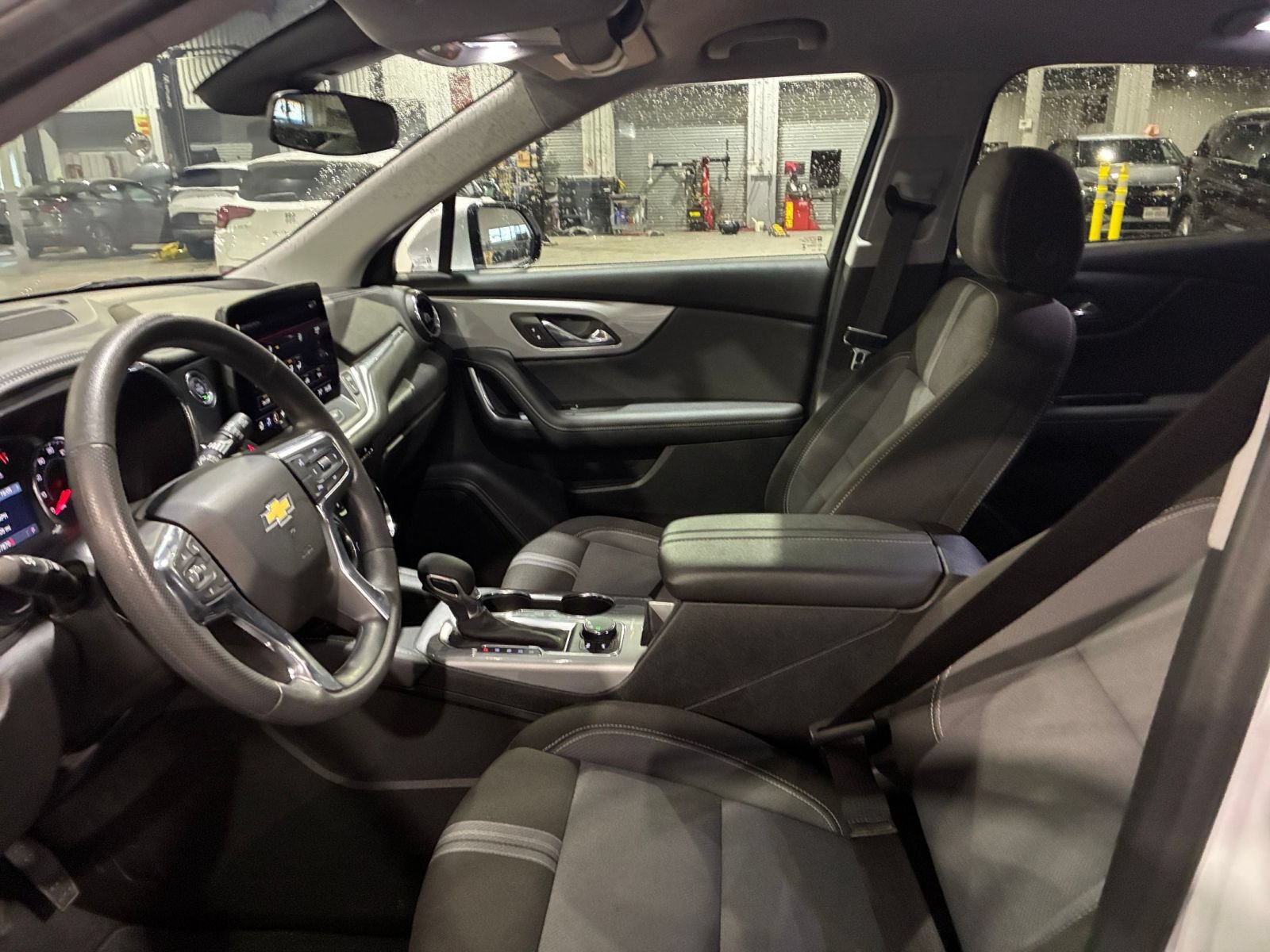 Used 2026 Chevrolet Blazer LT FWD image 21
