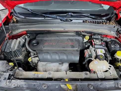 Used 2017 Jeep Renegade Latitude image 26