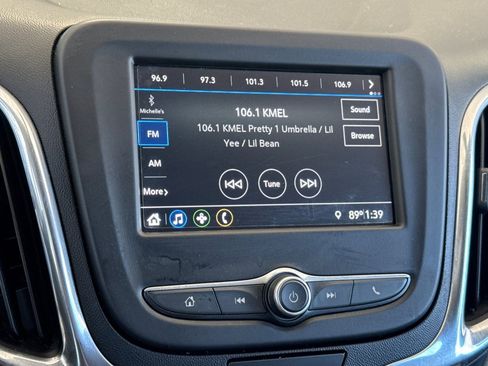 Used 2019 Chevrolet Equinox LS FWD image 18