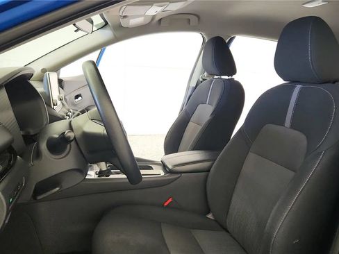 Used 2024 Nissan Sentra SV FWD image 27