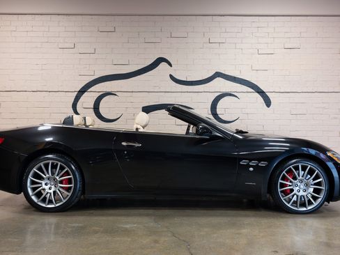 Used 2014 Maserati GranTurismo Convertible image 6