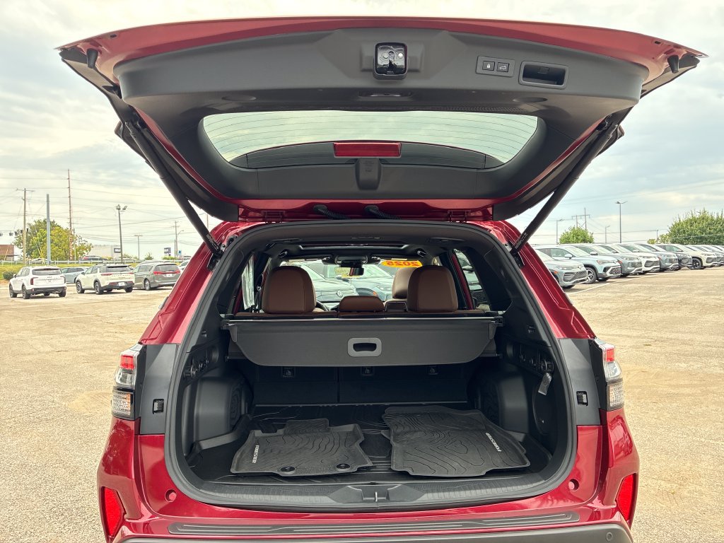 Used 2025 Subaru Forester Touring AWD/4WD image 21
